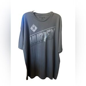 NWT- Men’s Regular Fit Hurley Short Sleeve Tee in Dark Gray Size XXL